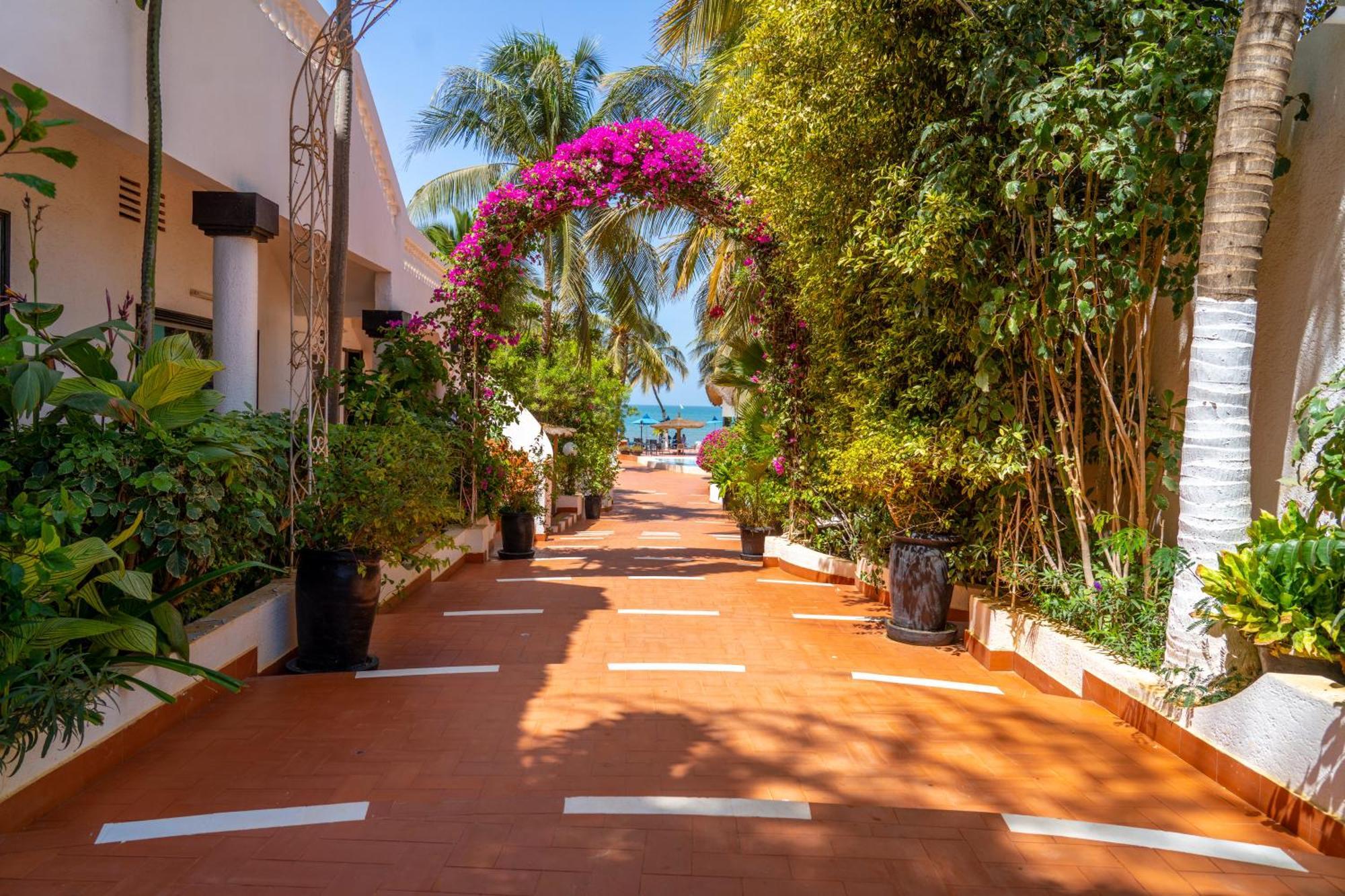 Hotel Africa Queen Somone Εξωτερικό φωτογραφία